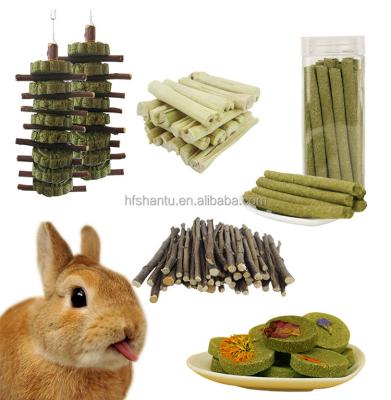 China Sustainable Rabbit Chew Toys Rabbit Treats Apple Sticks Natural Soft Bamboo Keep Teeth Clean And Healthy Chew Gums Rabbit Toys For Rabbits for sale