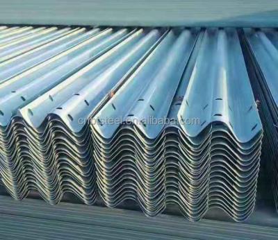 China Highway Traffic Safety Standard Galvanized Corrugated Highway AASHTO M180 W Beam Guardrail Safety Crash Metal Corrugated Barrier for sale