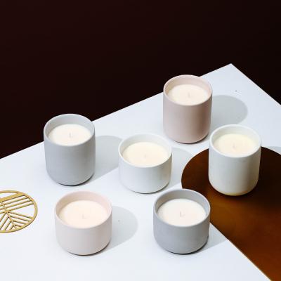 China Luxury European Ceramic Creative Candle Jar Aromatherapy Candle Holder Style Home Decoration for sale