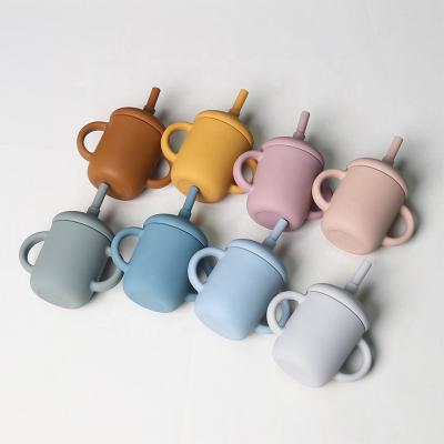 China Unbreakable Latest Hot Sale New Design High Quality Silicone Baby Straw Training Cup for sale