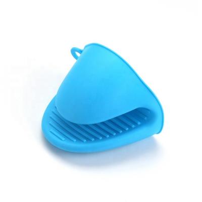 China Eco-friendly silicone anti-scald clip microwave anti-scald tool sleeve clip silicone oven insulation thick non-slip hand clip for sale