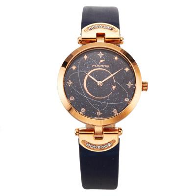 China OEM Waterproof Ladies Uniform Items Watch Sets Brand Women Leather Watch Strap for sale