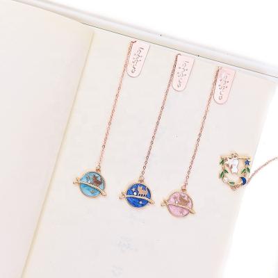 China Delicate Europe Gold Plated Cat Pendant Bookmark for sale