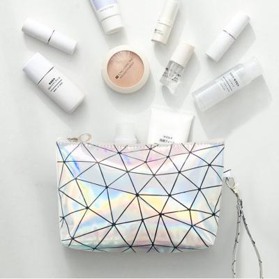 China Japan Style 2020 New Fashion Beauty Cheap PU Organizer Travel Hologram Cosmetic Makeup Bag for sale