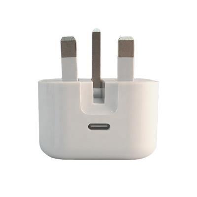 China QC 3.0 Travel Charger USB C Phone Charger Fold Plug Palladium 20W Wall Charger Fast Charging UK Fast Adapter White Durable For Iphone 12 13 for sale