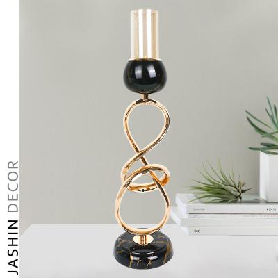 China Modern Matte Black Iron Taper Candle Holder, Modern Decorative Candlestick Holder for sale