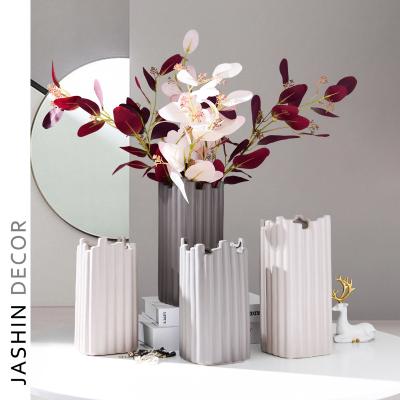 China Large Minimalist Polyresin Hotel Decor Flower Vase Set Modern Nordic Vase Wedding Resin Luxury Antique Home Decoration for sale