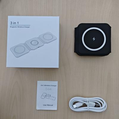 China Qi Wireless Charging Station for Mobile Phone Watch and Earphone Fast Charging Speed for sale