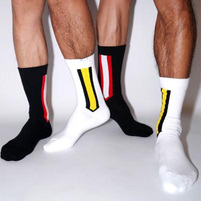 China Snagging Resistance Summer New Fashion Crew Sports Socks Custom Printing Happy Men for sale