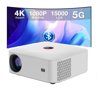 China Kleine 200W HD mobiele projector 4K multifunctie lichtgewicht Te koop