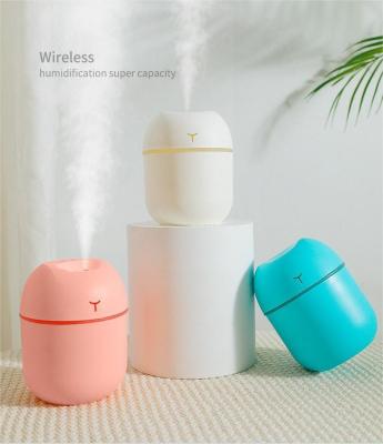 China Mini Car Water Drop USB RGB Light Aromatherapy Air Humidifier for Outdoor Adventures for sale