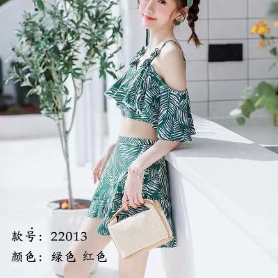 China New Design Windproof Pleated Skirt Top Two Piece Sets Swim Clothes , High Waisted Floral Swimsuits Fringe Beach Wear For Women for sale