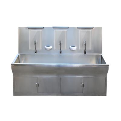 China Customization Hospital Stainless Steel Linear Inductive Three Hand Wash Sink for sale