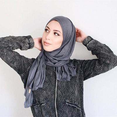 China Customizable Solid Gold European and American Cotton Hijab Malaysia Hijab Sajin Modale Long Cotton Tank Top for sale