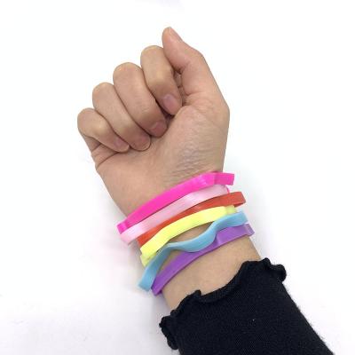 China Wholesale Anti-stress Animal Shapes Colored Diy Silicone Hair Rubber Bands Toy for sale