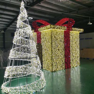 China Static Or Twinkle High Quality Different Features Outdoor 3d Christmas Tree Led Pattern Light for sale