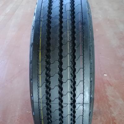 China Radiale het Bedrijfsvoertuigbanden Zonder binnenband van de Vouwband 295/80R22.5 TBR Te koop