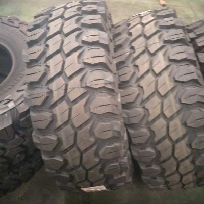 China Los neumáticos del fango de los neumáticos 265/65R17 de la polimerización en cadena de 17 pulgadas del ISO CCC llevan - resistente en venta