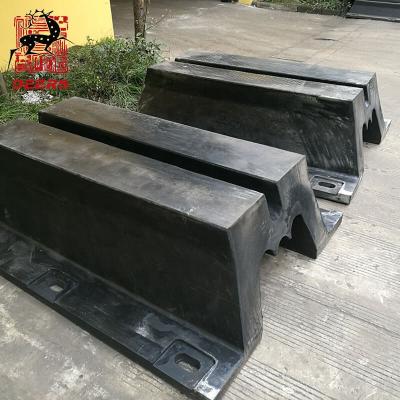 China Dock Customized Size M Marine Type Rubber Fender For Port Jetty for sale