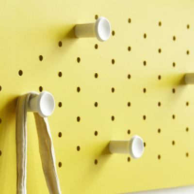 China Contemporary Hot Sale Metal Chrome Wire Display Plastic Hanger Pegboard Hook for sale