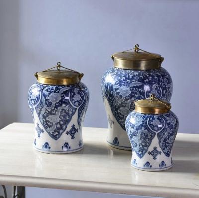 China Traditional Hotel Engineering Blue White Ceramic Handmade Art Office Decoration Large Pot for sale