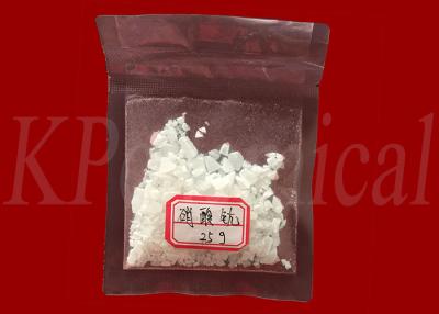 China Sc (NO3) hidrato CAS 107552-14-7 del nitrato del escandio de 3 NH2O para el intermedio del compuesto del Sc en venta