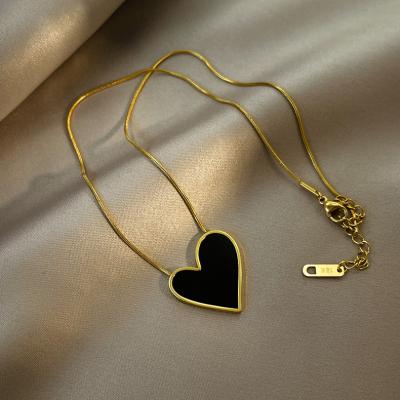 China CLASSIC Love Snake Chain Stainless Steel Heart Shaped Necklace 18k Gold Plated Black Heart Pendant Necklace for sale