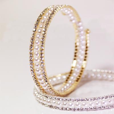 China Diamond Bangle Design Sense Full Gold Plated Bead Bracelet Vintage Personality Multilayer Rhinestone Pearl Bracelet for sale