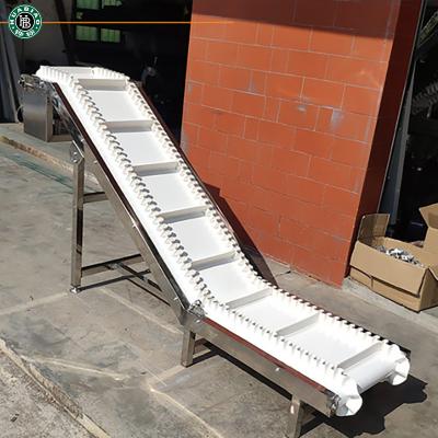 China OEM High Efficiency Custom Heat Resistant Stainless Steel Vertical Inclined Belt Conveyor for sale