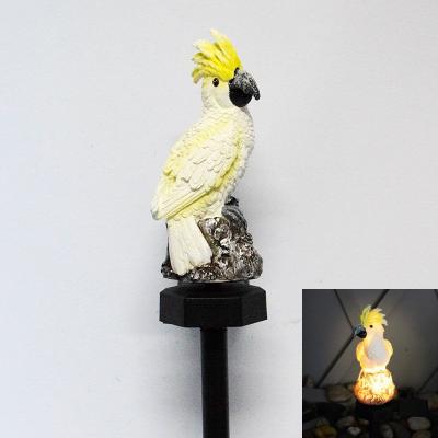 China Outdoor Waterproof Water Proof Garden Lawn Landscape Lights Resin Parrot Craft Decoration Light for sale