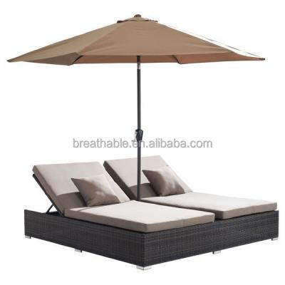 China Modern classic rattan double handcrafted waterproof synthetic daybed furniture outdoor umbrella sun loungers for pool side for sale