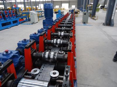 China Customized Profile Storage And Rack Roll Forming Machine Gear Box Transmission for sale