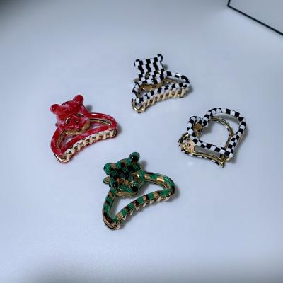 China Wholesale Cute Hollow Cartoon Metal Gorlee Checkers Heart Hair Clips Teddy Claws Hair Accessories For Women Girls for sale