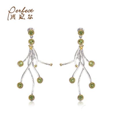 China CLASSIC 925 Sterling Silver Peridot Stone Stud Earrings with Gold Plated for sale