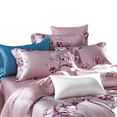 China Anti-Static Luxury Home Textile 4 Piece Sets Duvet Cover Bedding Set Mulberry Silk Bedding Sets for sale