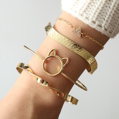 China Geometric hollow bracelet Cat Head Triangle Bracelet Set of four girl's new cute bracelet gift for sale