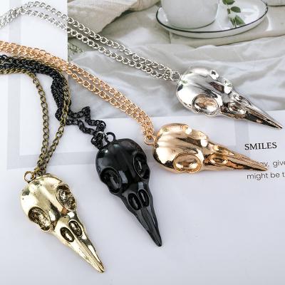 China Custom Punk Skull Crow Metal 3D Necklace Halloween Pendant Jewelry for sale