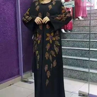 China Viable new muslim robe cardigan is inlaid with high quality colorful rhinestone leaf pattern fabric and is comfortable with retracta for sale