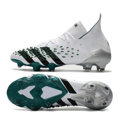 China Fashion Slip Soccer Shoes Breathable Soccer Boots\Comfortable Predatory Mesh\Durable Soccer Boots Non for sale