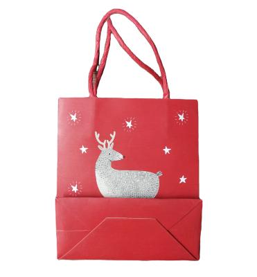 China Wholesale customizad recyclable hot sale high quality paper gift bags with handle for sale