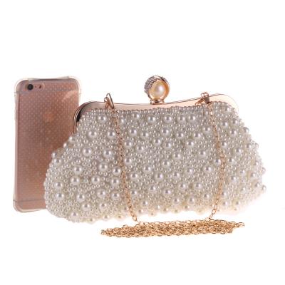 China Universal Wholesale Luxury Pearl Lady Bags Party Grabs Evening Sling Bag With Gold Chain for sale