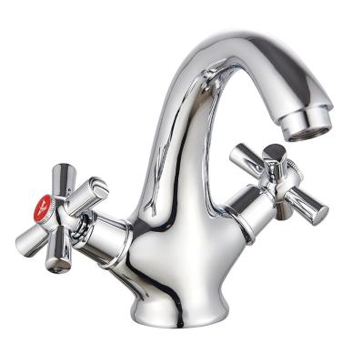 China Pull Out The Hole Hot And Cold Water Spray Kitchen Faucet Zinc Alloy Deck-Mounted Single Water Faucet for sale