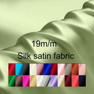 China 19 mm mulberry silk fabric 100% satin breathable wholesale colors 96 many colors in stock silk fabric for sale