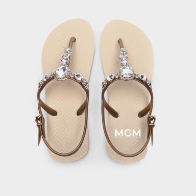 China Damping Rhinestone Flat Crystal Leisure Sandals Beach Summer T-Strap Heel Slippers Rome Outdoor Style for sale