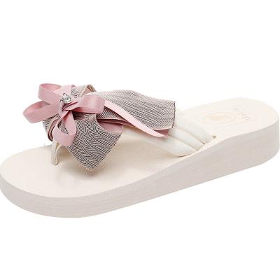 China Fashion\Comfortable\Gems Charming 2018 New Fashion Medium Wedge Women Flip Flops Accessaries For Party for sale