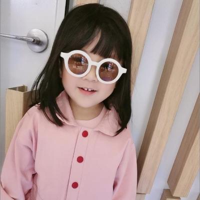 China Fashion sunglasses around 2021 trend of retro glass frame children's sunglasses of the new girls children boys for sale