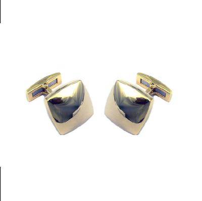 China Personality and Stylish Effeeter Fashion Stainless Steel Gold Cuflinks Gold Plating Hot Sale Cufflinks for sale