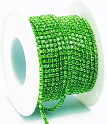 China Flatback Custom 1 Roll 10 Yard Olive Green Rhinestone Diamond Chain, 2 Mm Crystal Closed Chain Roll, Garment Stitch On Trim Trim for sale