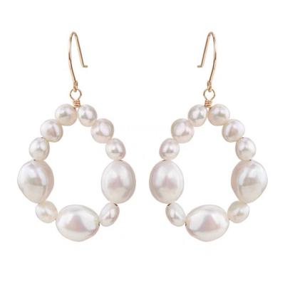 China FASHIONABLE zhiteng baroque natural freshwater shaped beaded pearl earrings 5-6 mm fashion natural handmade for sale