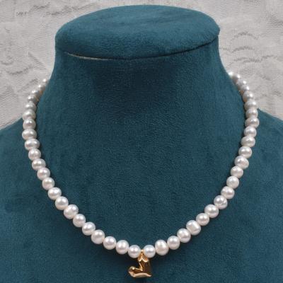 China Manufacturer FASHIONABLE Wholesale Baroque Near Love Round Necklace Natural Pearl 14K Gold Handmade Clavicle Beaded Necklace for sale